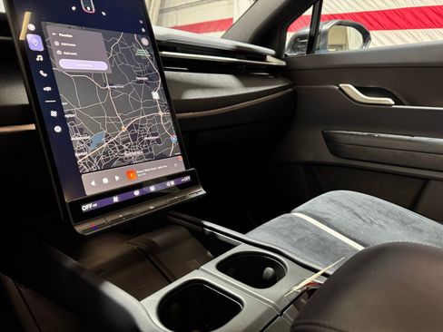 Used 2023 Fisker Ocean One image 21