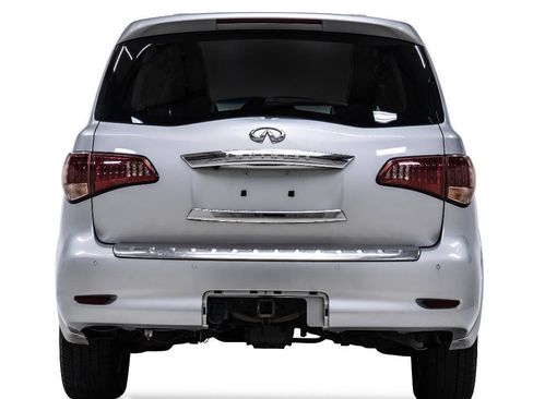 Used 2017 INFINITI QX80 4WD w/ Driver Assistance Package image 8