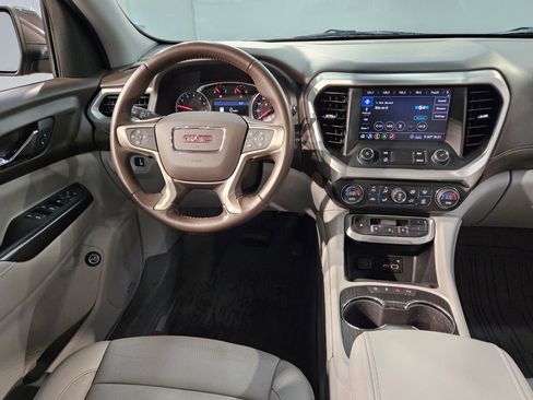 Used 2020 GMC Acadia SLT FWD image 9