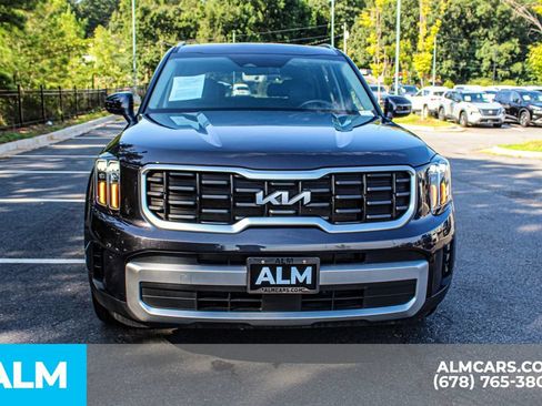 Used 2025 Kia Telluride S FWD image 9