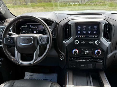 Used 2021 GMC Sierra 3500 Denali w/ Technology Package AWD/4WD image 10