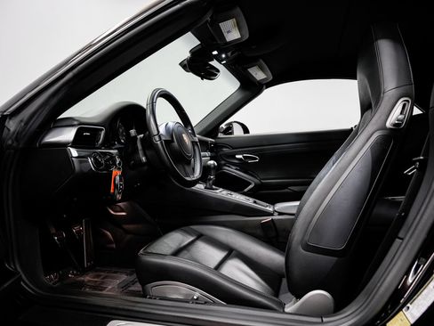 Used 2014 Porsche 911 Carrera S RWD image 16