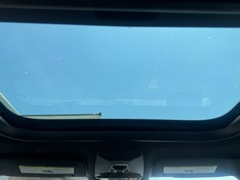Certified 2026 MINI Cooper 4-Door Hardtop FWD image 15