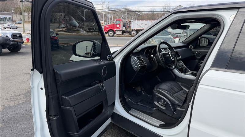 Used 2017 Land Rover Range Rover Sport HSE AWD/4WD image 20