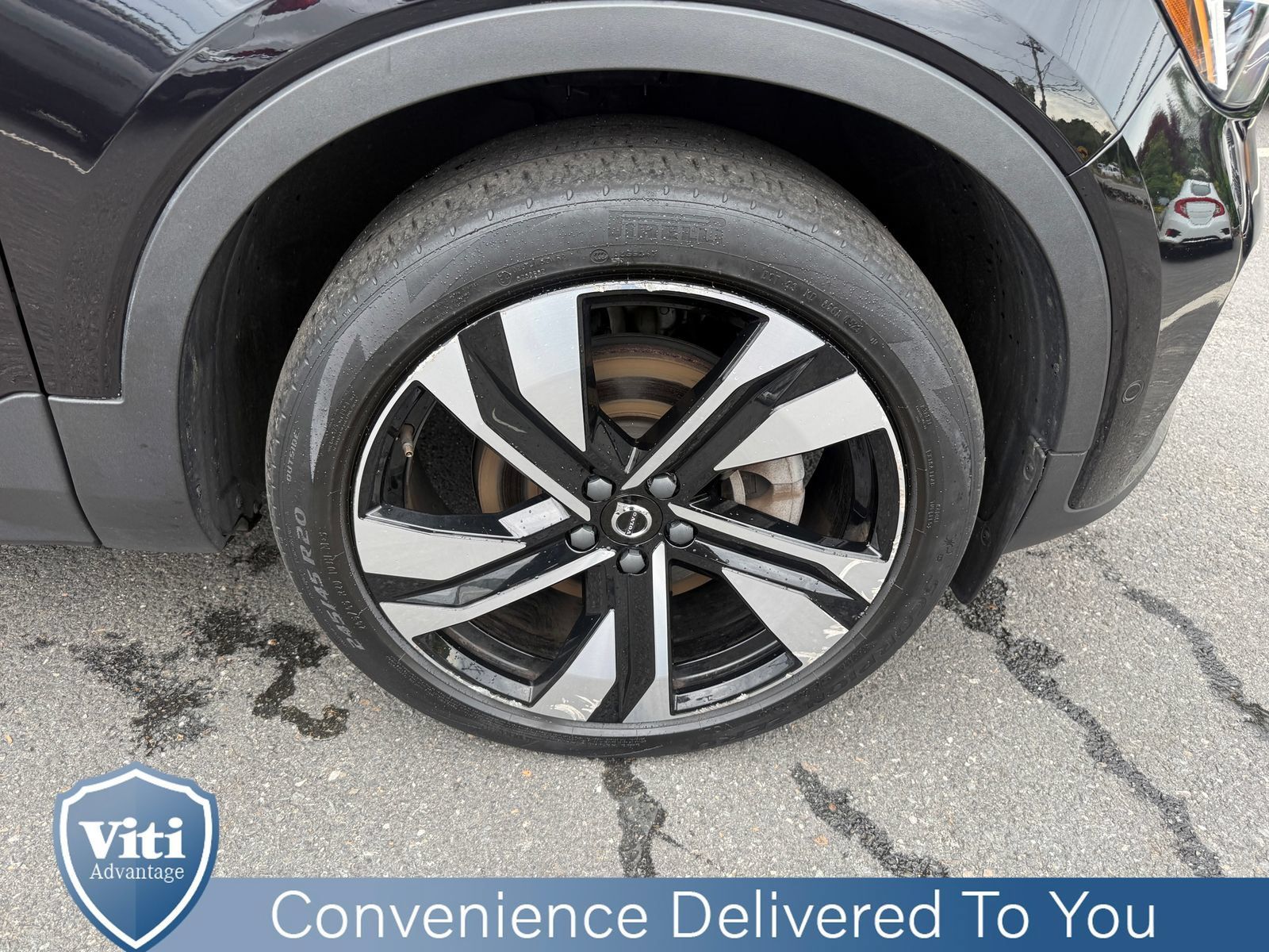 Certified 2023 Volvo XC40 B5 Ultimate w/ Protection Package Premier AWD/4WD image 15