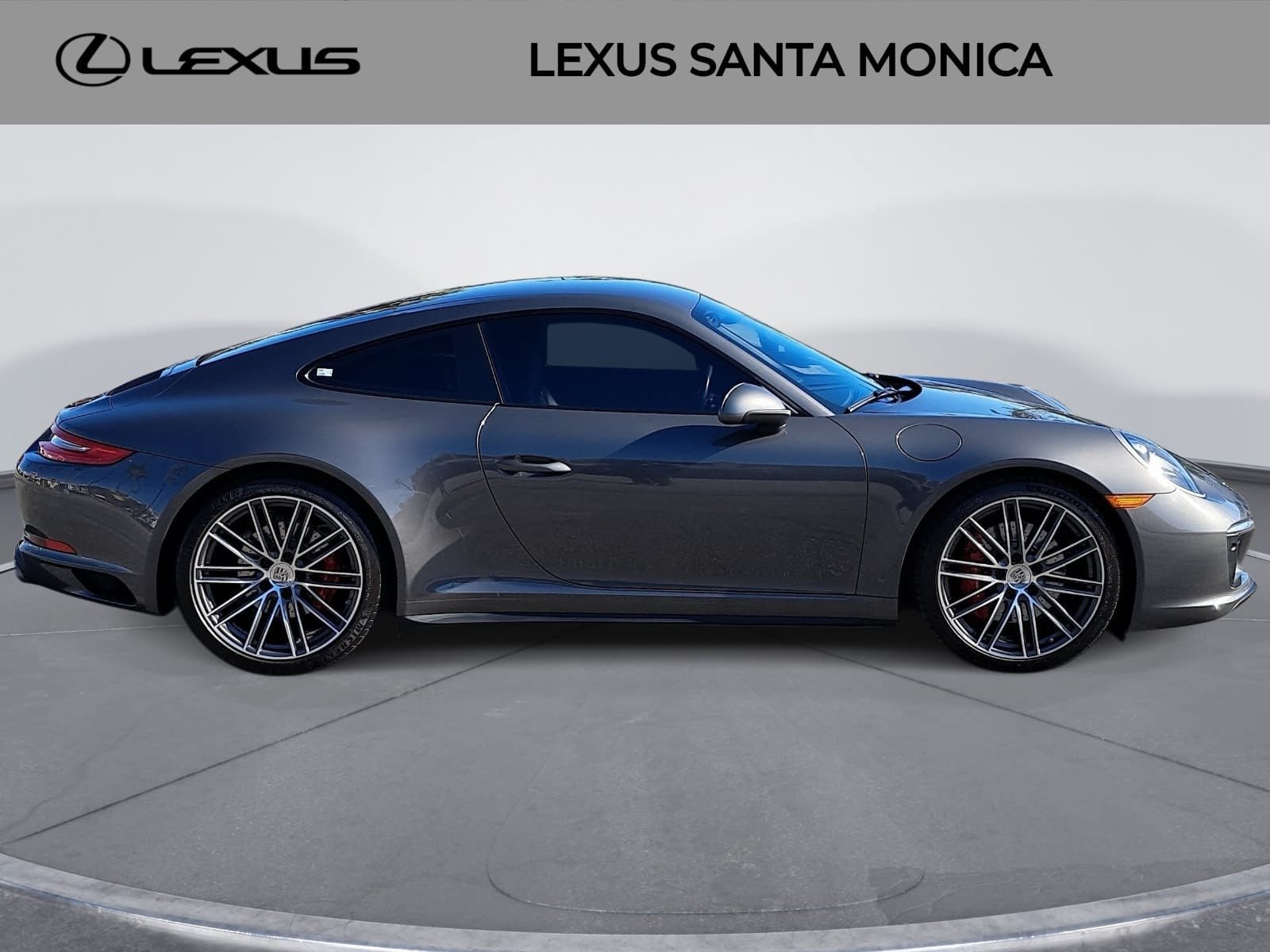 Used 2019 Porsche 911 GT3 RS image 4