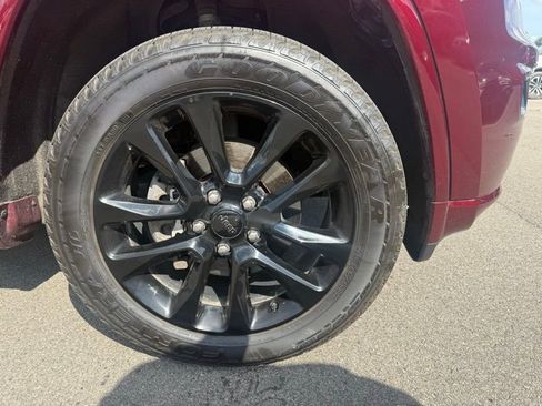 Used 2020 Jeep Grand Cherokee Altitude AWD/4WD image 4