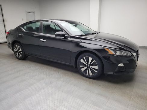 Used 2021 Nissan Altima 2.5 SV w/ SV Premium Package AWD/4WD image 11