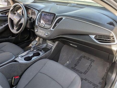 Used 2023 Chevrolet Malibu LT image 29