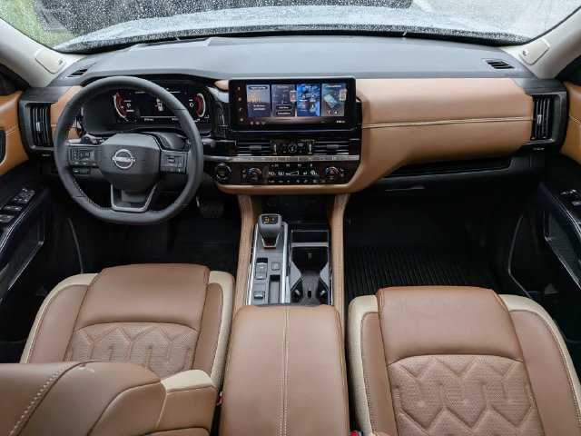 Used 2026 Nissan Pathfinder Platinum w/ Cargo Package FWD image 16