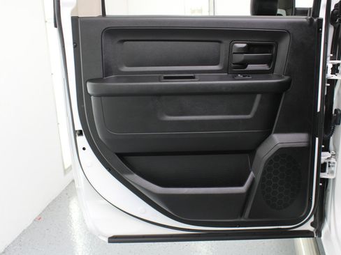 Used 2019 RAM 1500 Tradesman w/ Tradesman SXT Package image 36