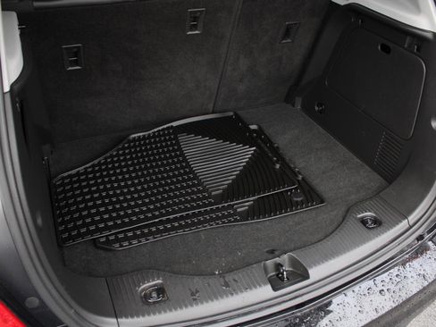 Used 2022 Chevrolet Trax LT w/ Premium Seat Package image 8