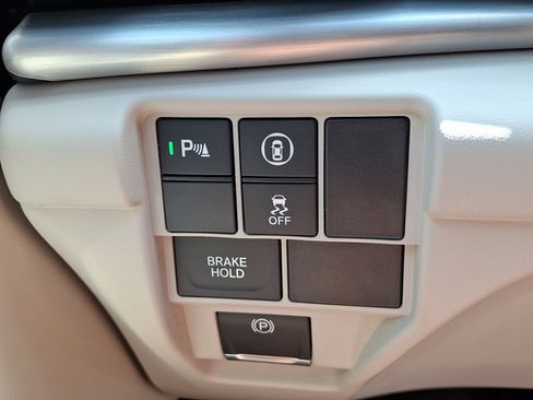 Used 2025 Acura RDX SH-AWD w/ Technology Package image 25