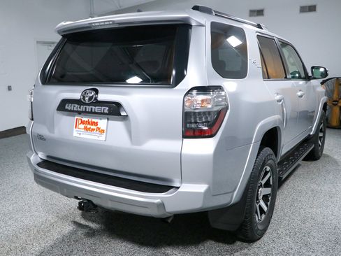 Used 2023 Toyota 4Runner TRD Off-Road Premium AWD/4WD image 7