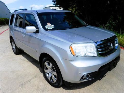Used 2012 Honda Pilot Touring image 2