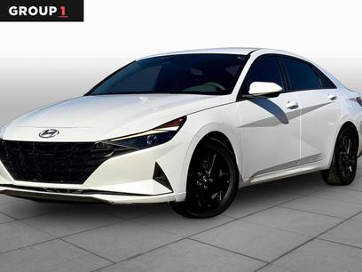 Used 2022 Hyundai Elantra SEL w/ Cargo Package