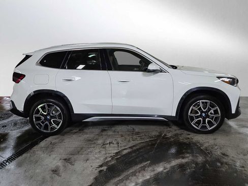 Used 2026 BMW X1 xDrive28i w/ Technology Package AWD/4WD image 3