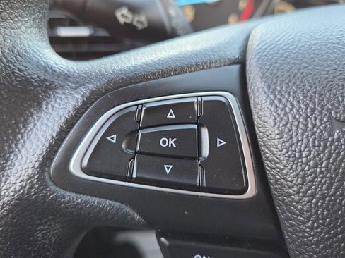 Used 2019 Ford Escape SE image 27