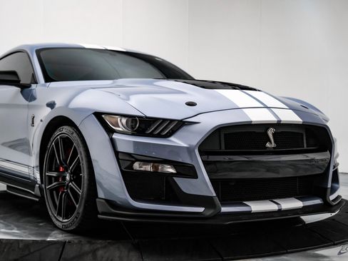 Used 2022 Ford Mustang Shelby GT500 w/ Technology Package image 21