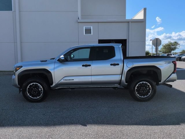 Certified 2025 Toyota Tacoma TRD Off-Road AWD/4WD image 7