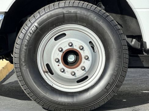 Used 2022 Ford F350 XL w/ Power Equipment Group image 23