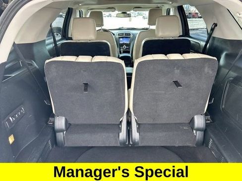 Used 2019 Ford Explorer Platinum image 40