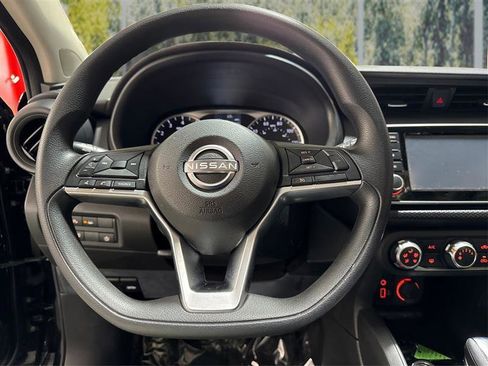 Used 2022 Nissan Kicks S FWD image 16