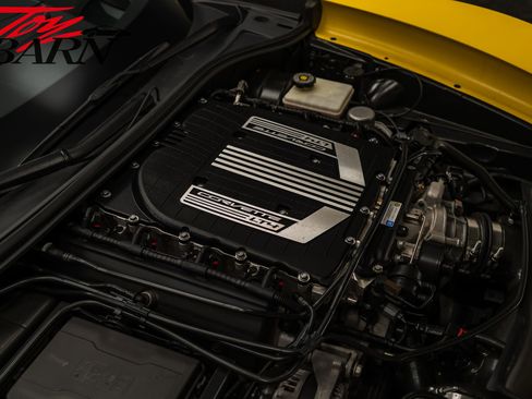Used 2015 Chevrolet Corvette Z06 w/ 3LZ Preferred Equipment Group image 59