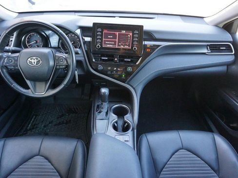 Used 2022 Toyota Camry SE image 28