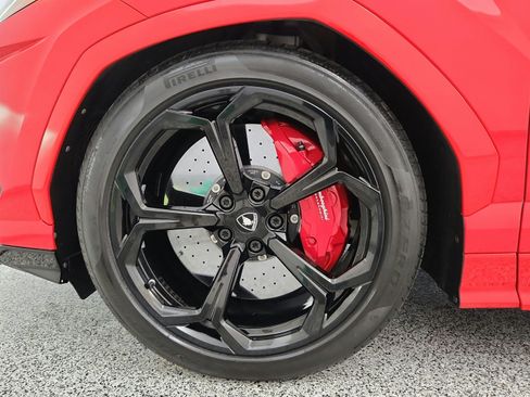Used 2022 Lamborghini Urus AWD/4WD image 29