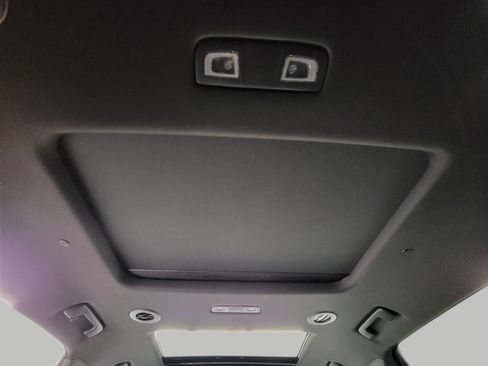 Used 2023 Buick Enclave Essence w/ Experience Buick Package image 27