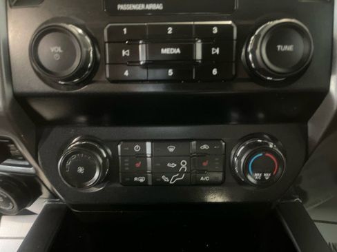 Used 2022 Ford F350 XLT w/ XLT Premium Package image 27