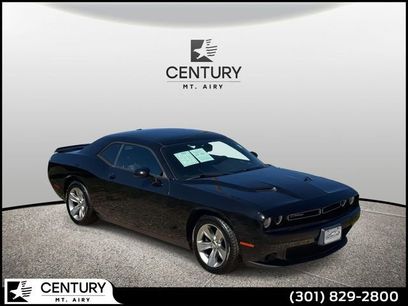 Used 2017 Dodge Challenger SXT