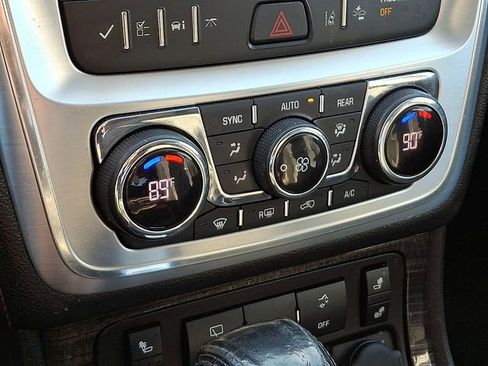 Used 2017 GMC Acadia Limited SLT image 19