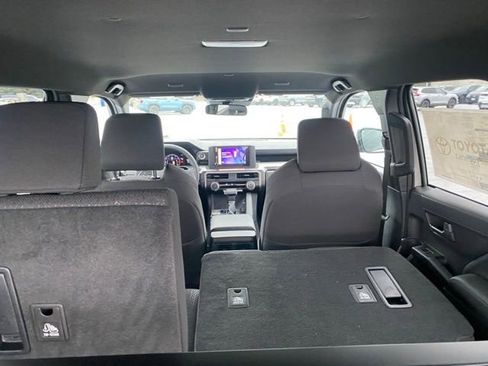 New 2026 Toyota 4Runner SR5 image 15