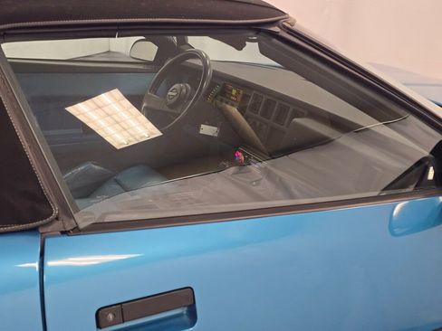 Used 1988 Chevrolet Corvette Convertible image 28