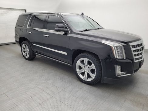 Used 2018 Cadillac Escalade Premium Luxury AWD/4WD image 11