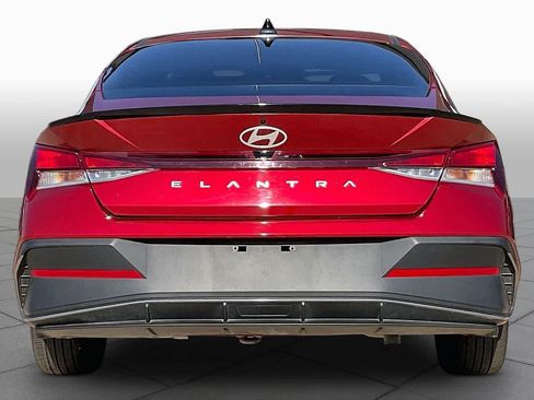 Used 2025 Hyundai Elantra Sport FWD image 6