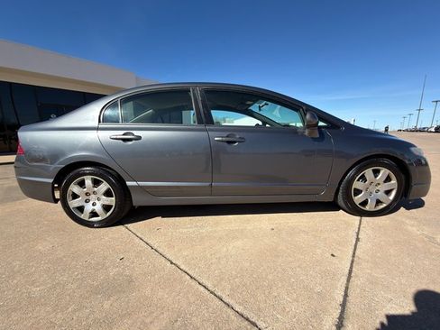 Used 2011 Honda Civic LX image 17