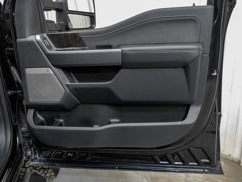 Used 2025 Ford F250 Lariat AWD/4WD image 44