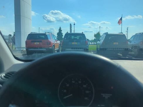 Used 2021 Honda HR-V EX image 6
