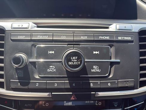 Used 2017 Honda Accord LX image 21