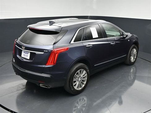 Used 2018 Cadillac XT5 Luxury w/ Driver Awareness Package AWD/4WD image 24