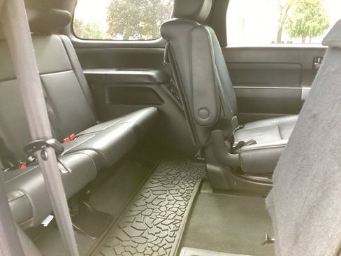 Used 2022 Toyota Sequoia TRD Pro AWD/4WD image 8