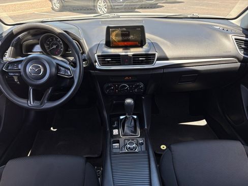 Used 2017 MAZDA MAZDA3 Sport FWD image 20