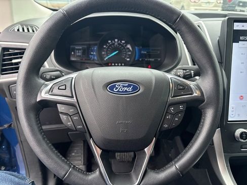 Used 2022 Ford Edge SEL w/ Convenience Package image 9