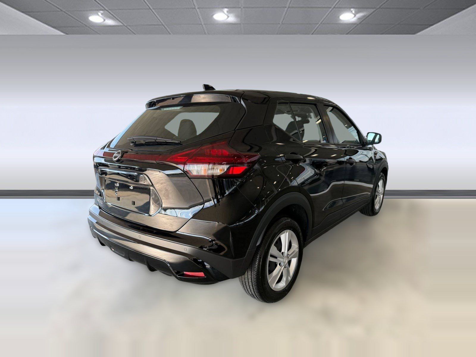 Used 2025 Nissan Kicks Play S FWD image 5