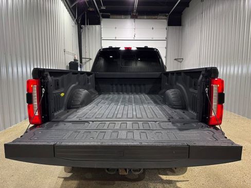 Used 2023 Ford F250 Lariat w/ Lariat Ultimate Package image 5