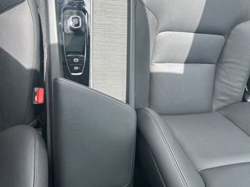 Certified 2025 Volvo XC60 B5 Plus AWD/4WD image 25