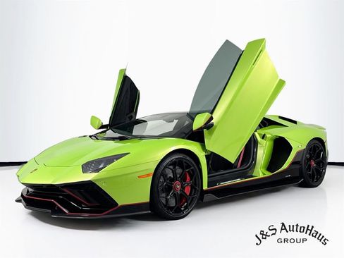 Used 2022 Lamborghini Aventador LP 780-4 Ultimae AWD/4WD image 3